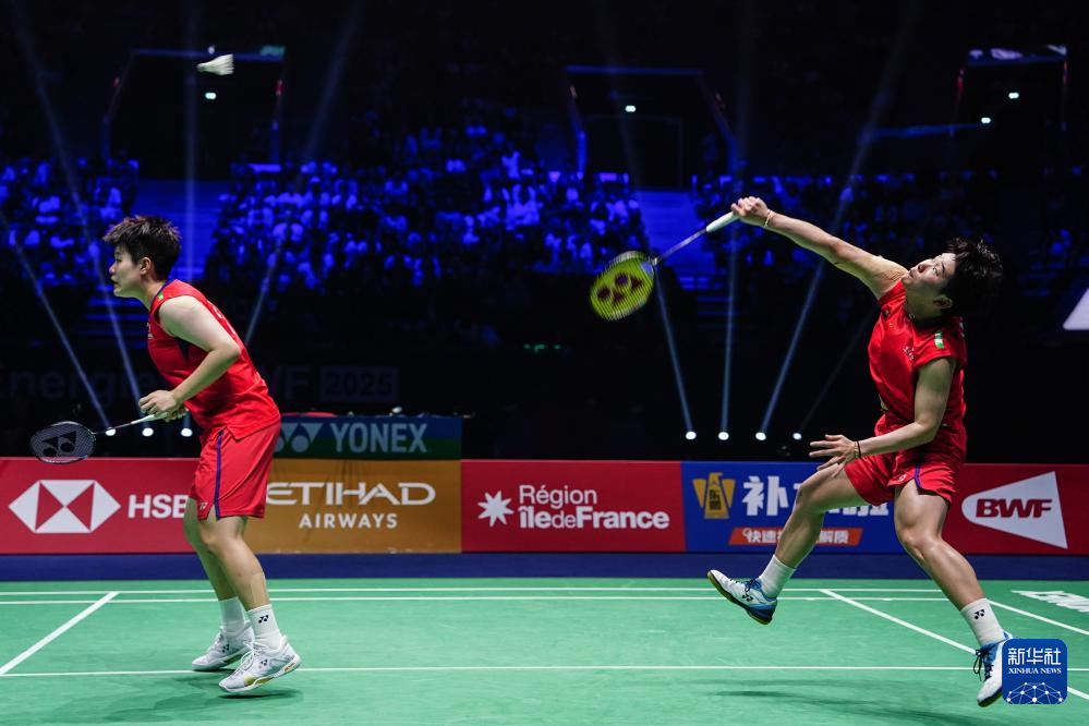 变得格外精 变得格外精